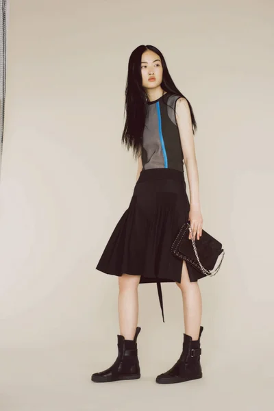 Look 3